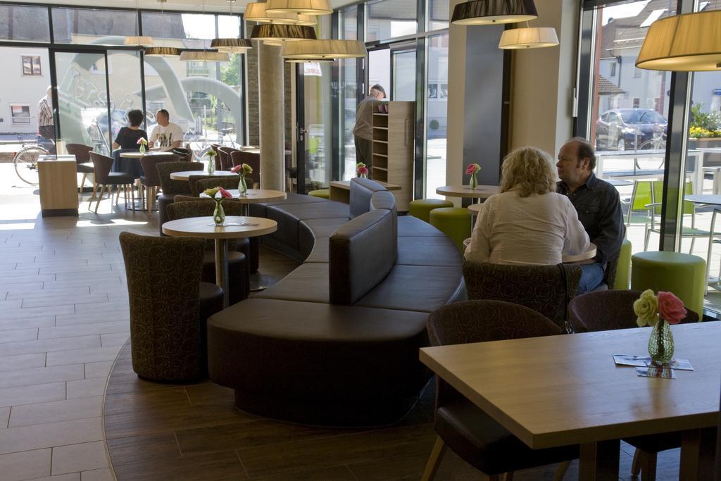 Aparthotel Landau An Der Isar Eksteriør billede